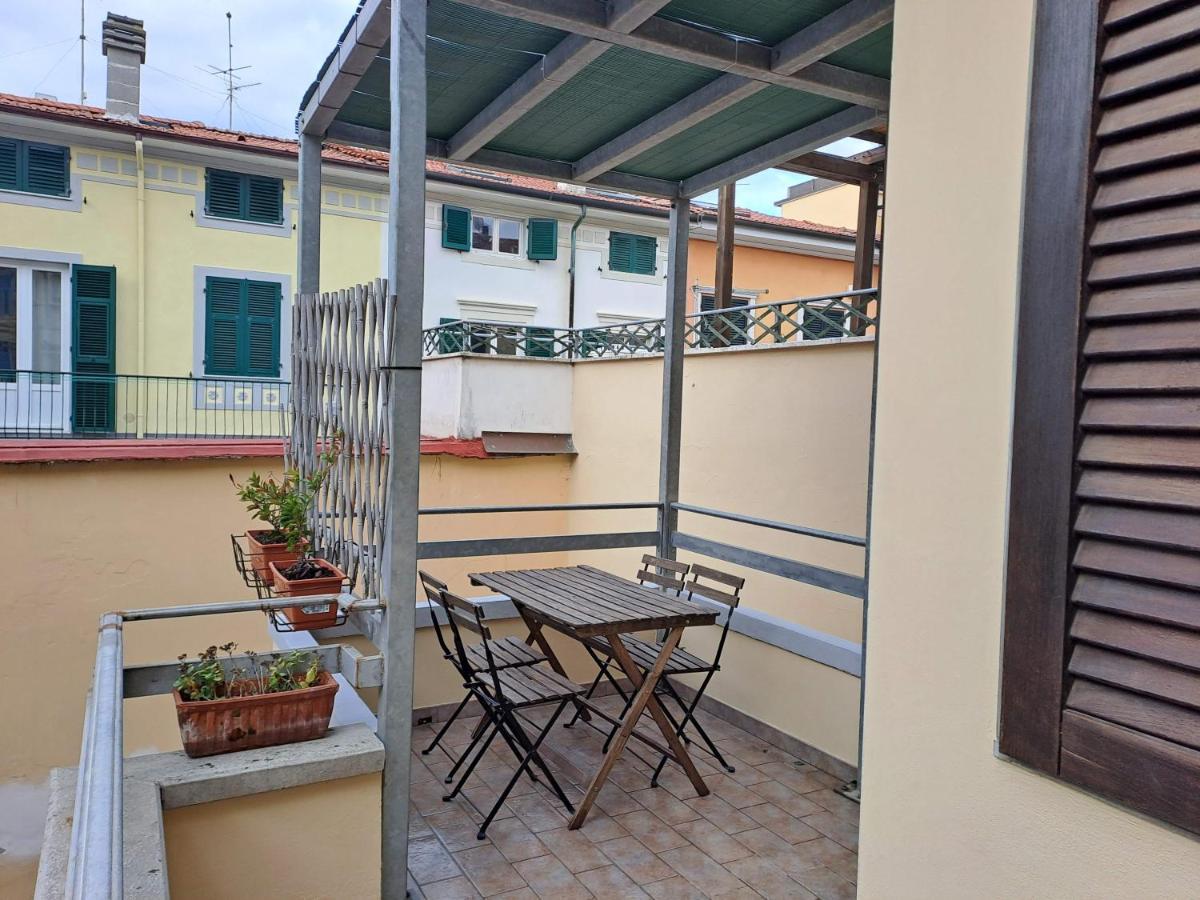 La Casa In Passeggiata - Seancity Viareggio Exterior foto