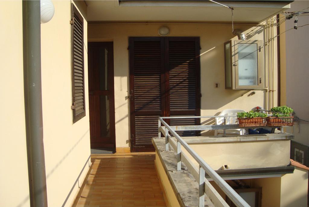 La Casa In Passeggiata - Seancity Viareggio Exterior foto